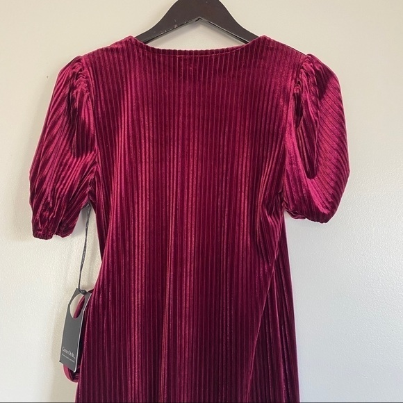 NWT PRIVACY PLEASE Laila Ribbed Velvet Wrap Dress - Picture 9 of 9